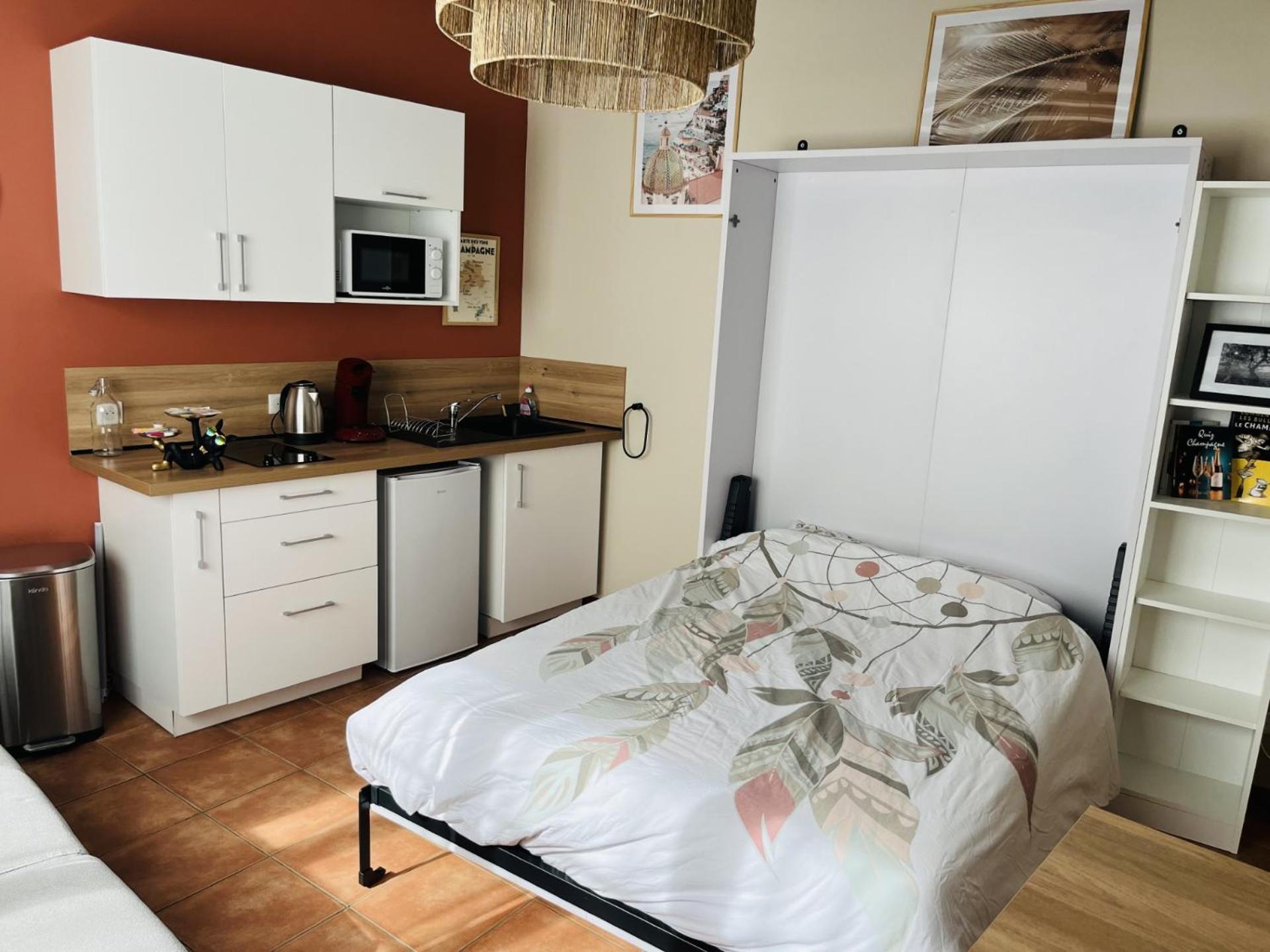 Logement, Plein Centre Du Village De Verzy Eksteriør billede